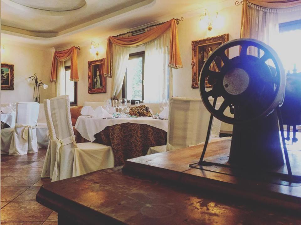 סרה סן ברונו Hotel La Fontanella מראה חיצוני תמונה