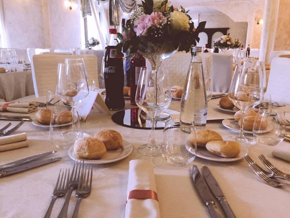 סרה סן ברונו Hotel La Fontanella מראה חיצוני תמונה